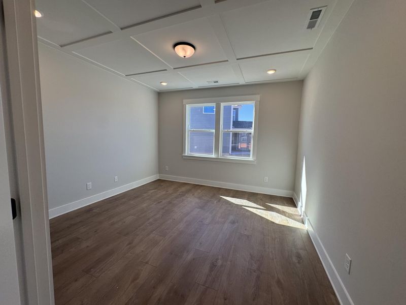 Spacious, unfurnished interior of a new home in Harmony, Harrisburg (Image 22).