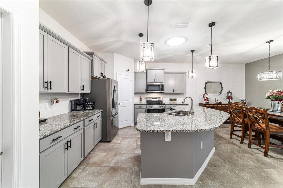 Furnished interior view inside a new home in , Ocala (Image 50).
