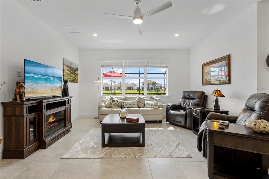 Furnished interior view inside a new home in , Punta Gorda (Image 16). Furnished interior view inside a new home in , Punta Gorda (Image 16).