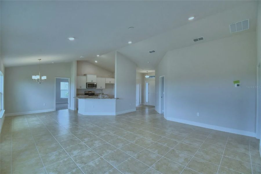 Spacious, unfurnished interior of a new home in Cadence Crossing, Auburndale (Image 19).