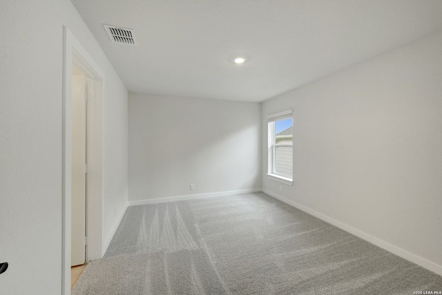 Spacious, unfurnished interior of a new home in Mayfair - Select Garden Series, New Braunfels (Image 18).
