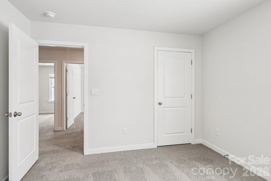 Spacious, unfurnished interior of a new home in Zion Springs, Hickory (Image 30).