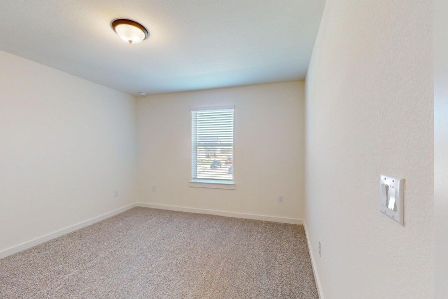 Spacious, unfurnished interior of a new home in Edgewood, Leander (Image 15).