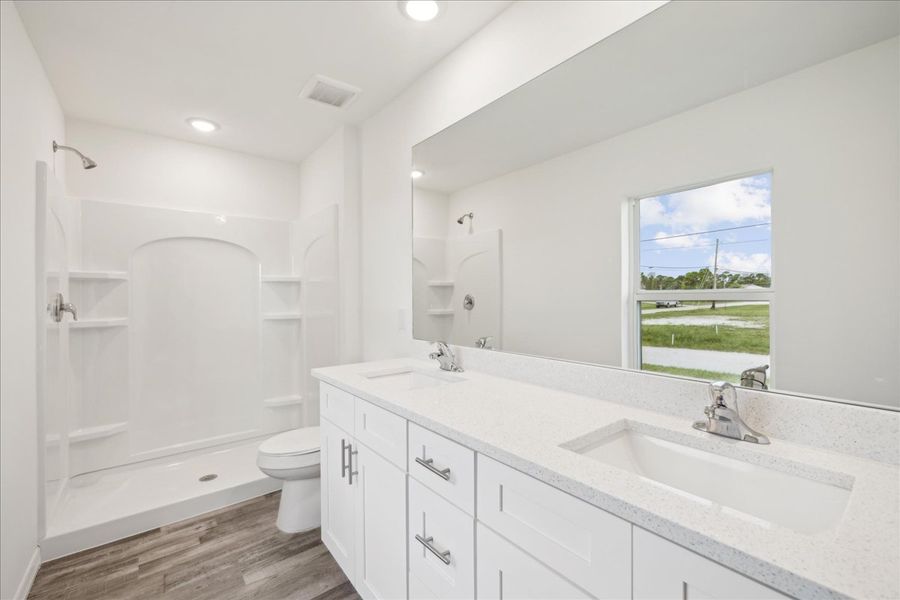Representative furnished interior of a home built from the The Sunshine Retreat by Sunlife Homes LLC in Cape Coral, Cape Coral (Image 8).