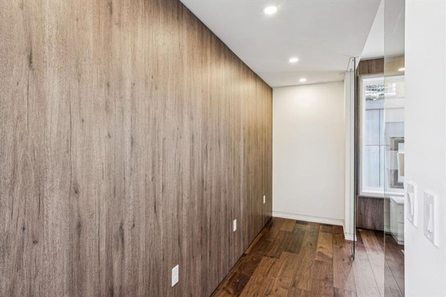 Spacious, unfurnished interior of a new home in , Atlanta (Image 24).
