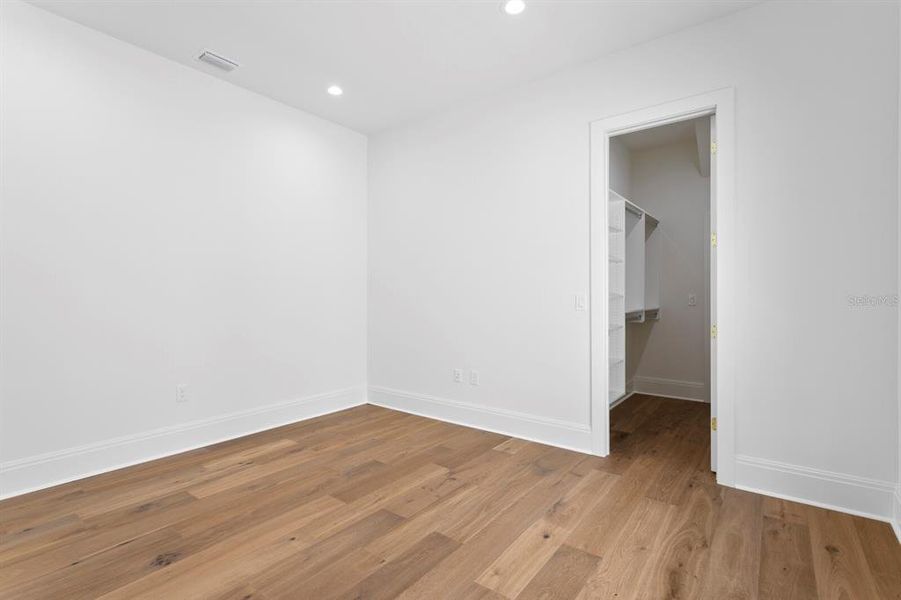 Spacious, unfurnished interior of a new home in , Tampa (Image 80). Spacious, unfurnished interior of a new home in , Tampa (Image 80).