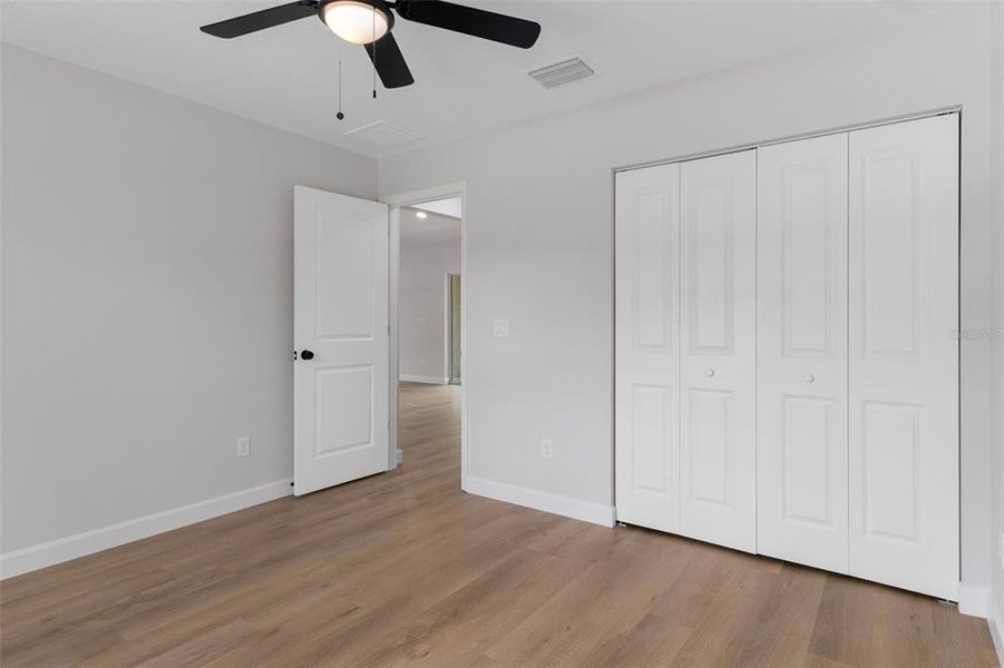 Spacious, unfurnished interior of a new home in , Dunnellon (Image 24).