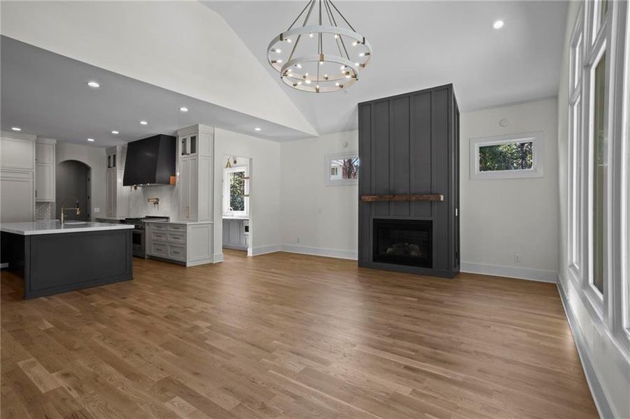 Spacious, unfurnished interior of a new home in , Atlanta (Image 35).