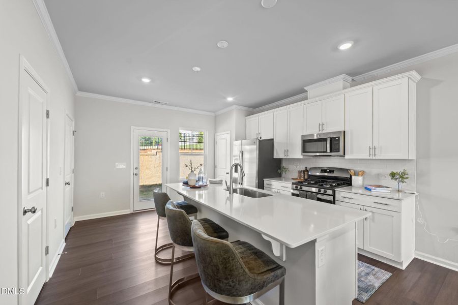 737 Painted Daisy Way