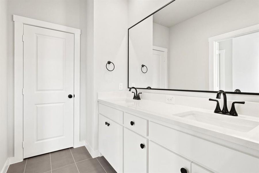 023-2020AldrichRoad-Celina-TX-75009-PrimaryBathroom.jpg-SMALL 023-2020AldrichRoad-Celina-TX-75009-PrimaryBathroom.jpg-SMALL