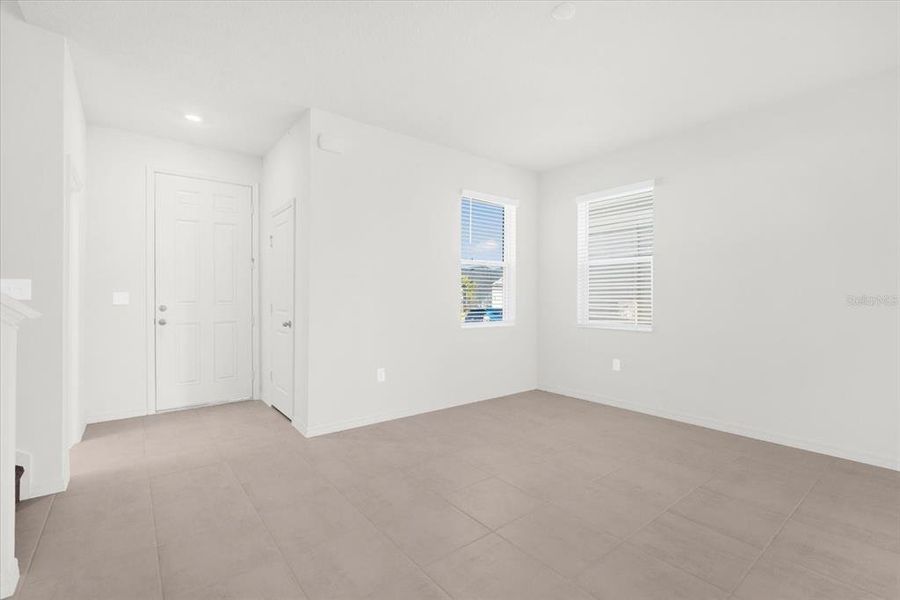 Spacious, unfurnished interior of a new home in Bellaviva III at Westside, Davenport (Image 12).