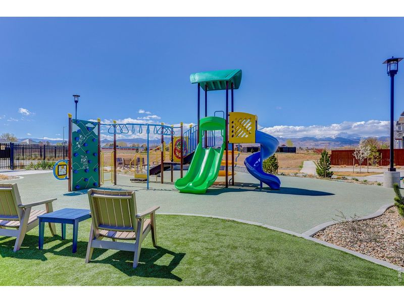 Community amenities in Mountain Brook, Longmont (Image 40).