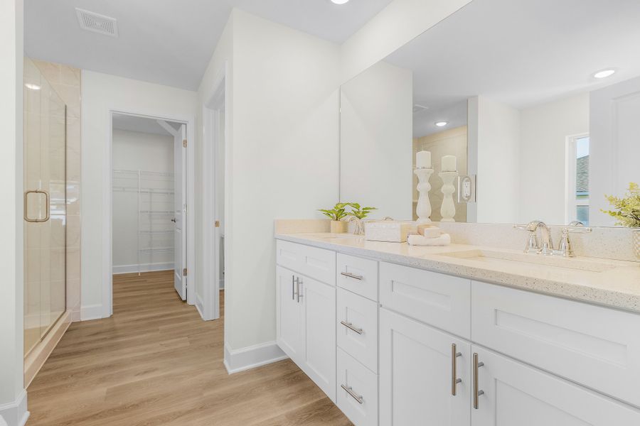 Representative furnished interior of a home built from the The Paradise Cove by Sunlife Homes LLC in Cape Coral, Cape Coral (Image 17).