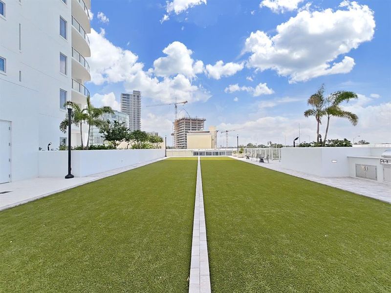 Condo located in Tampa, FL showcasing its design and architecture (Image 31). Condo located in Tampa, FL showcasing its design and architecture (Image 31).