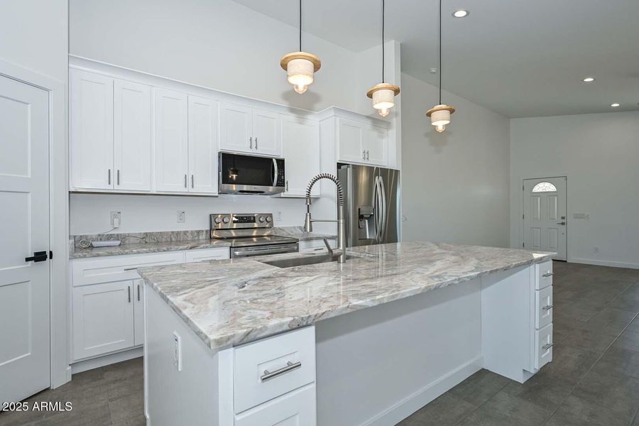 Kitchen-Island Kitchen-Island