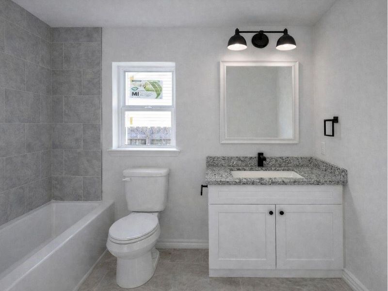 Furnished interior view inside a new home in Lake Conroe Village, Montgomery (Image 3).