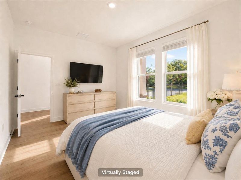 Furnished interior view inside a new home in , Spring Hill (Image 16).