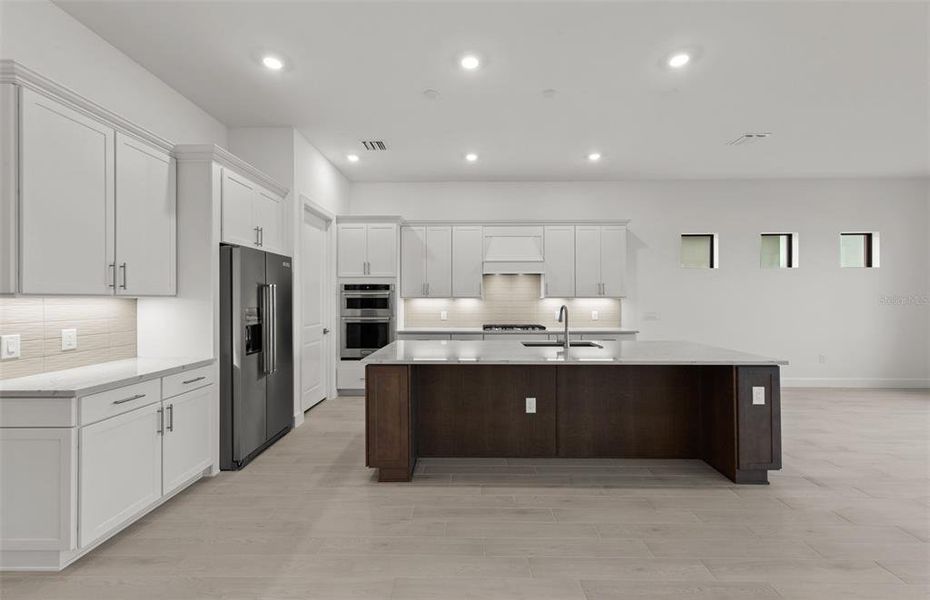 Furnished interior view inside a new home in Del Webb Catalina, Lakewood Ranch (Image 5).