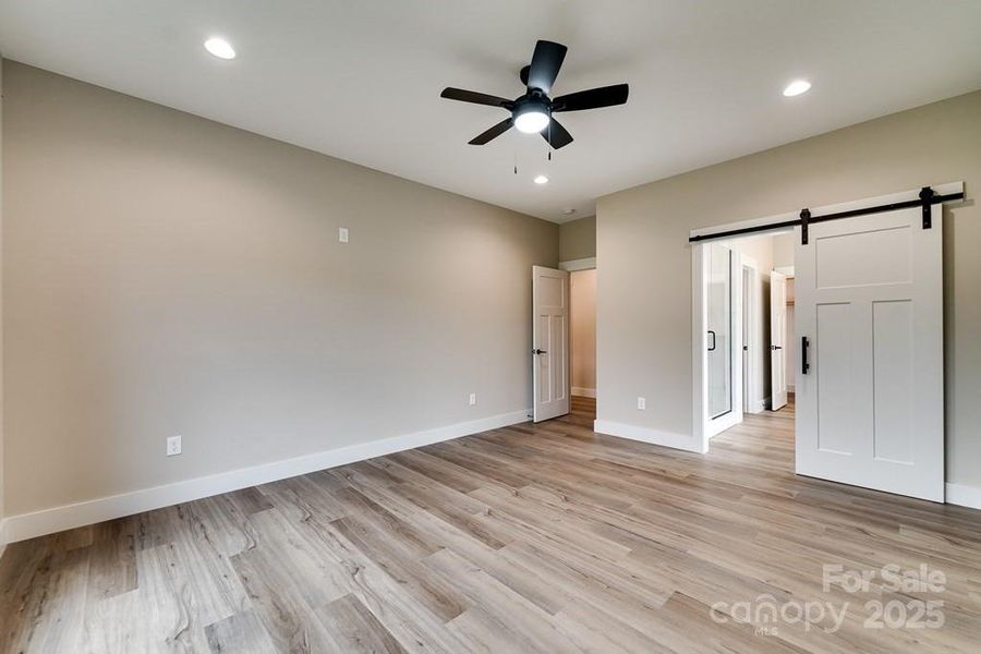 Spacious, unfurnished interior of a new home in , Clyde (Image 26).