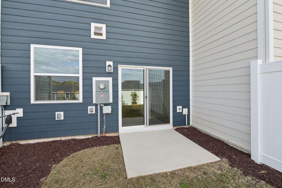 27-web-or-mls-2027 Oakdale Dr-S3103-027