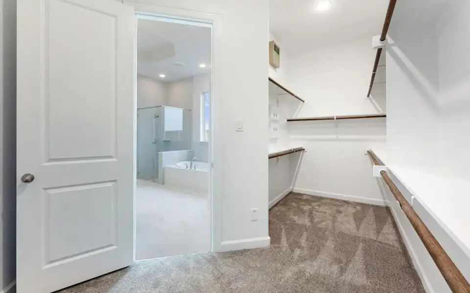 Representative unfurnished interior of a home built from the Santa Barbara by CastleRock Communities in Lakesong, Grand Prairie (Image 22).