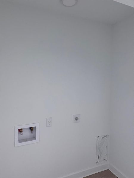 Spacious, unfurnished interior of a new home in , Vero Beach (Image 8). Spacious, unfurnished interior of a new home in , Vero Beach (Image 8).