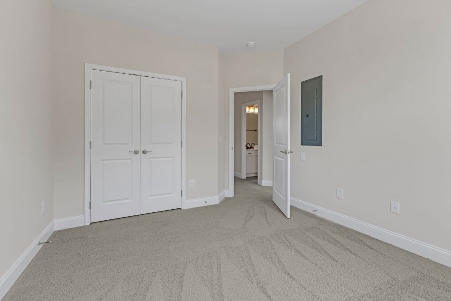 Spacious, unfurnished interior of a new home in Carothers Farms, Nolensville (Image 33).