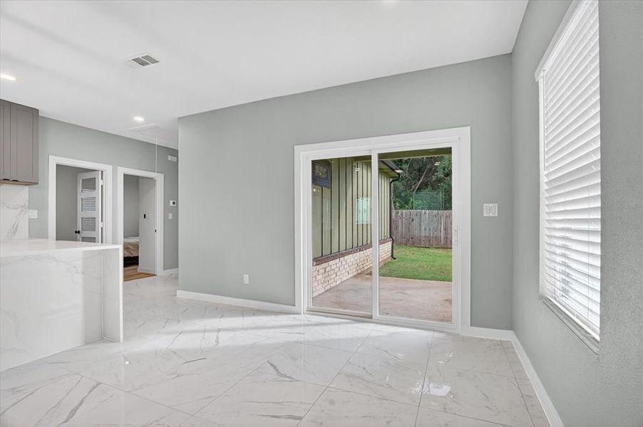 Spacious, unfurnished interior of a new home in , Granbury (Image 29).