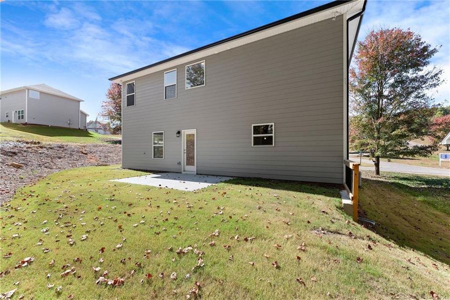 Exterior details and patio area of a home in Habersham Meadows, Demorest (Image 3).