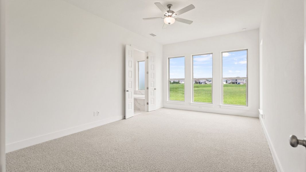 Representative unfurnished interior of a home built from the 2011F by Perry Homes in Magnolia Bay, Nokomis (Image 22). Representative unfurnished interior of a home built from the 2011F by Perry Homes in Magnolia Bay, Nokomis (Image 22).