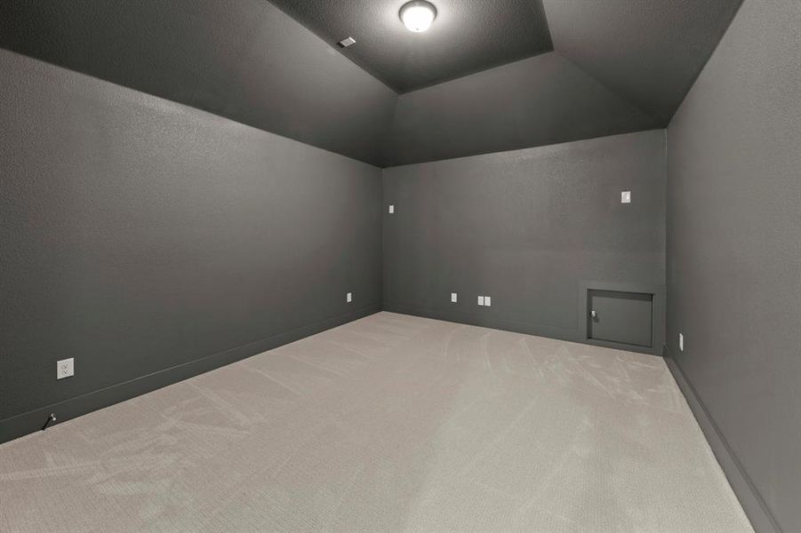 Spacious, unfurnished interior of a new home in Brookfield, Melissa (Image 22).