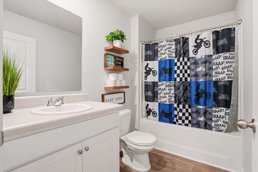 Furnished interior view inside a new home in Stone Ridge, Moncks Corner (Image 17).