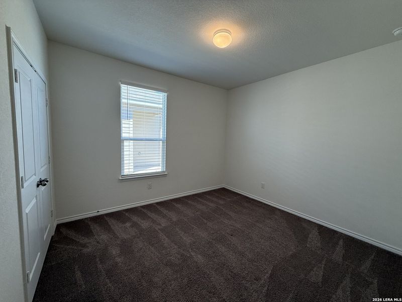Spacious, unfurnished interior of a new home in Legend Point, New Braunfels (Image 29).
