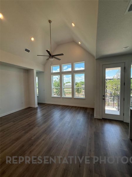 Spacious, unfurnished interior of a new home in Goodnight Ranch, Austin (Image 13). Spacious, unfurnished interior of a new home in Goodnight Ranch, Austin (Image 13).
