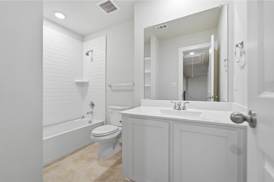 Furnished interior view inside a new home in Hunters Glen, Jarrell (Image 12).