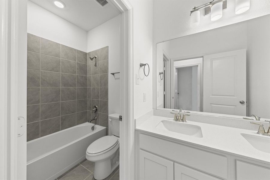 Crockett plan bathroom 2