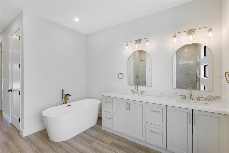 Furnished interior view inside a new home in , Port Charlotte (Image 8).