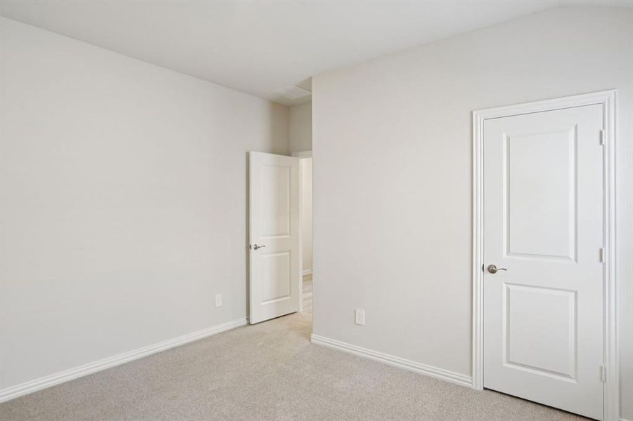 Spacious, unfurnished interior of a new home in Parks at Foster Crossing - Premier Series, Anna (Image 27). Spacious, unfurnished interior of a new home in Parks at Foster Crossing - Premier Series, Anna (Image 27).