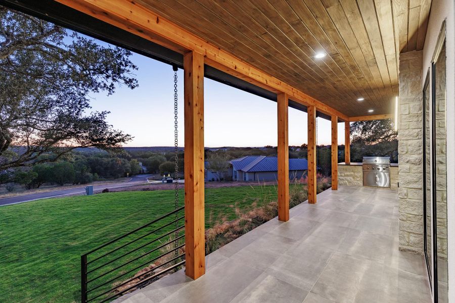 Exterior details and patio area of a home in , Horseshoe Bay (Image 3).