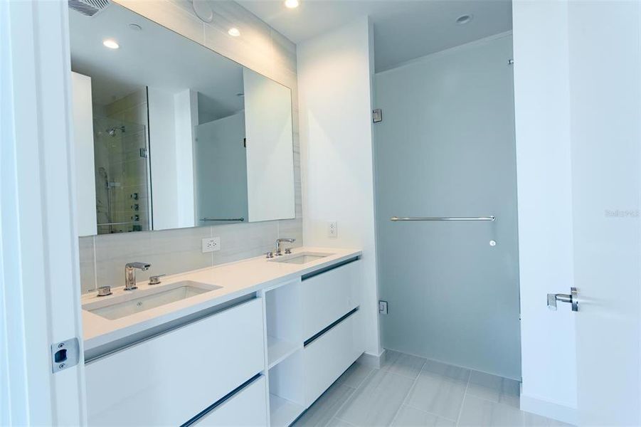 Furnished interior view inside a new home in , St. Petersburg (Image 7).