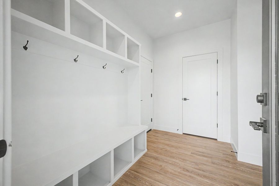 Spacious, unfurnished interior of a new home in West Grange, Longmont (Image 34). Spacious, unfurnished interior of a new home in West Grange, Longmont (Image 34).