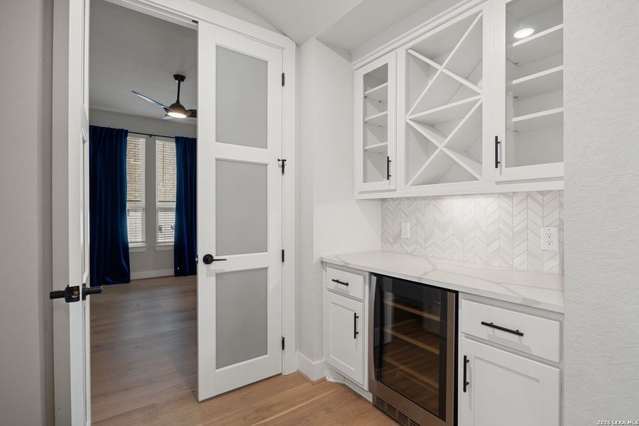 Furnished interior view inside a new home in Ventana, Bulverde (Image 8).