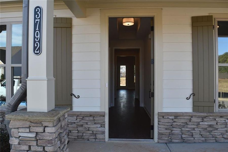 Exterior details and patio area of a home in Soleil Summit Chase, Snellville (Image 2). Exterior details and patio area of a home in Soleil Summit Chase, Snellville (Image 2).