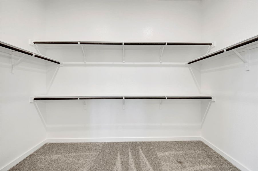 Spacious, unfurnished interior of a new home in Heritage, Dripping Springs (Image 18).