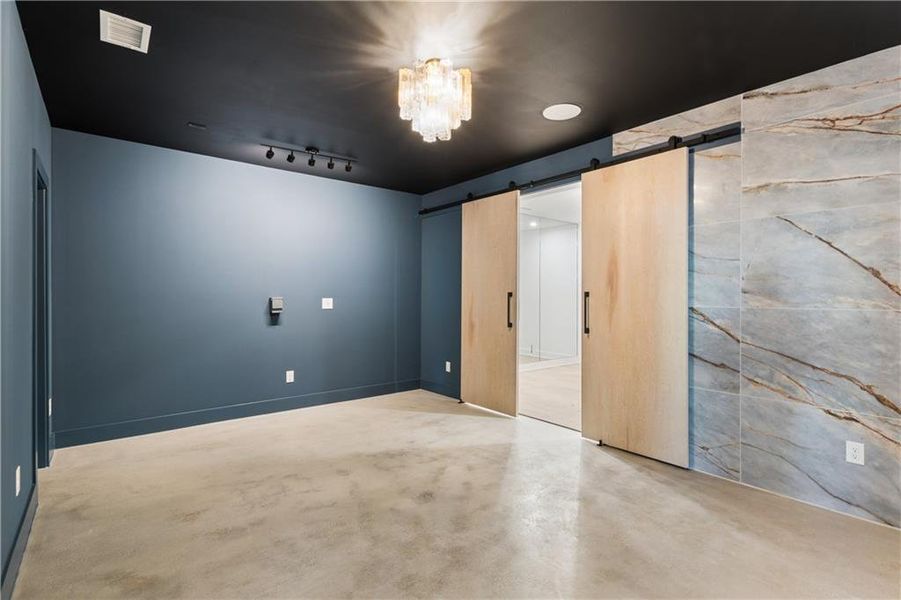 Spacious, unfurnished interior of a new home in , Roswell (Image 46).