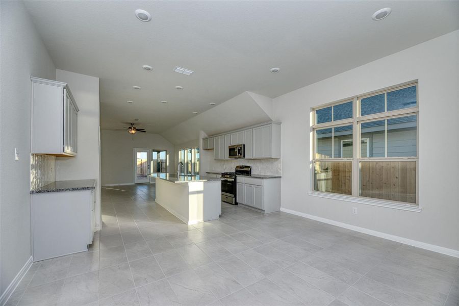 Furnished interior view inside a new home in Aldeana - Paintbrush Collection, Bonney (Image 14).