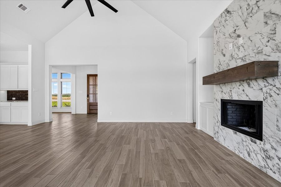 Spacious, unfurnished interior of a new home in Brock Heights, Brock (Image 29).