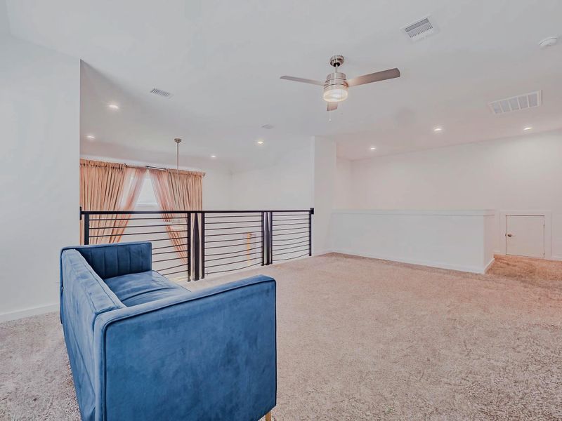 Image 38 of a home in .