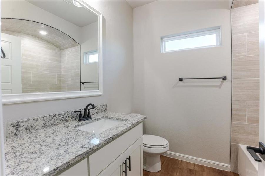 Furnished interior view inside a new home in , Tolar (Image 10).