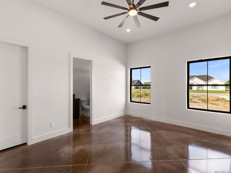 Spacious, unfurnished interior of a new home in , Seguin (Image 22). Spacious, unfurnished interior of a new home in , Seguin (Image 22).